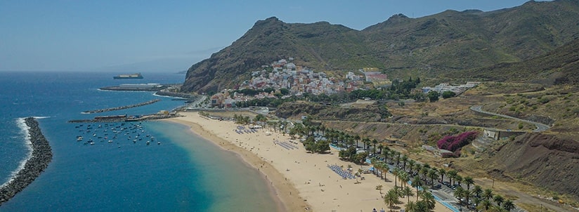 San Andrès qui surplombe la plage de Las Teresitas